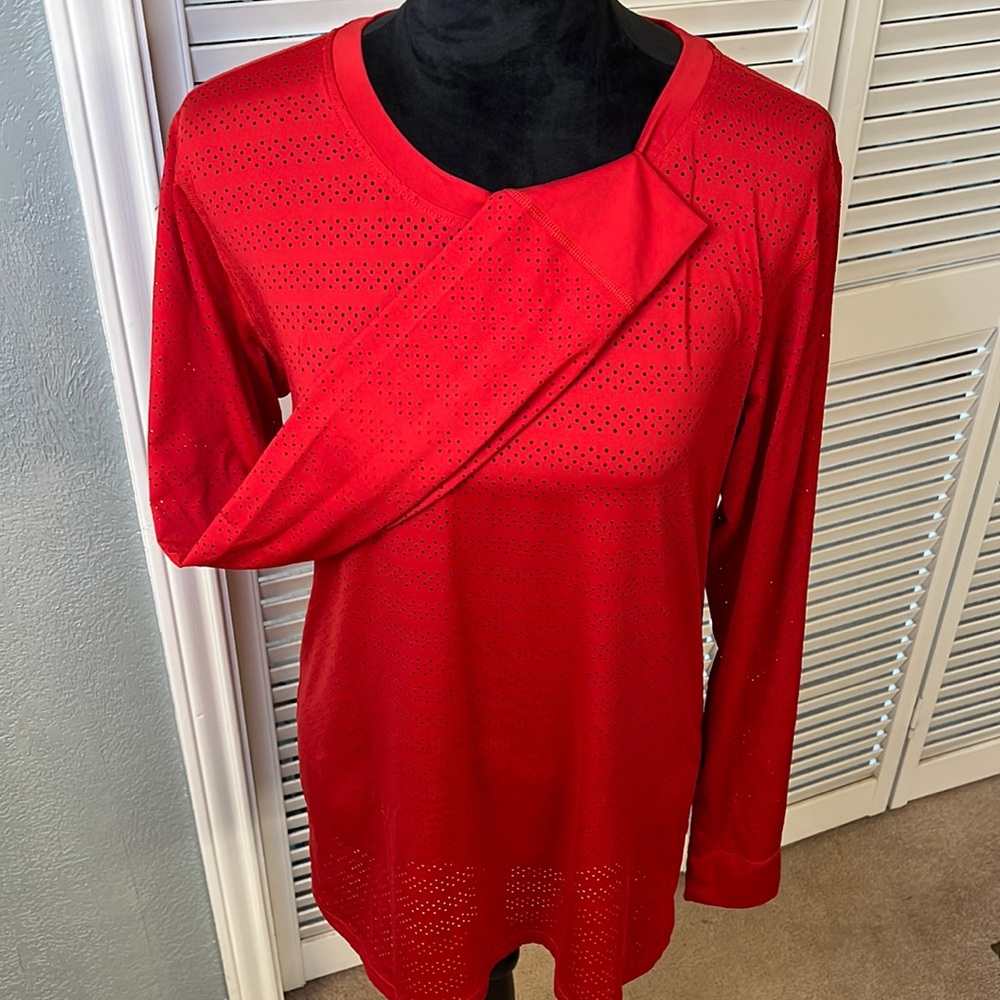 Zyia performance shirt